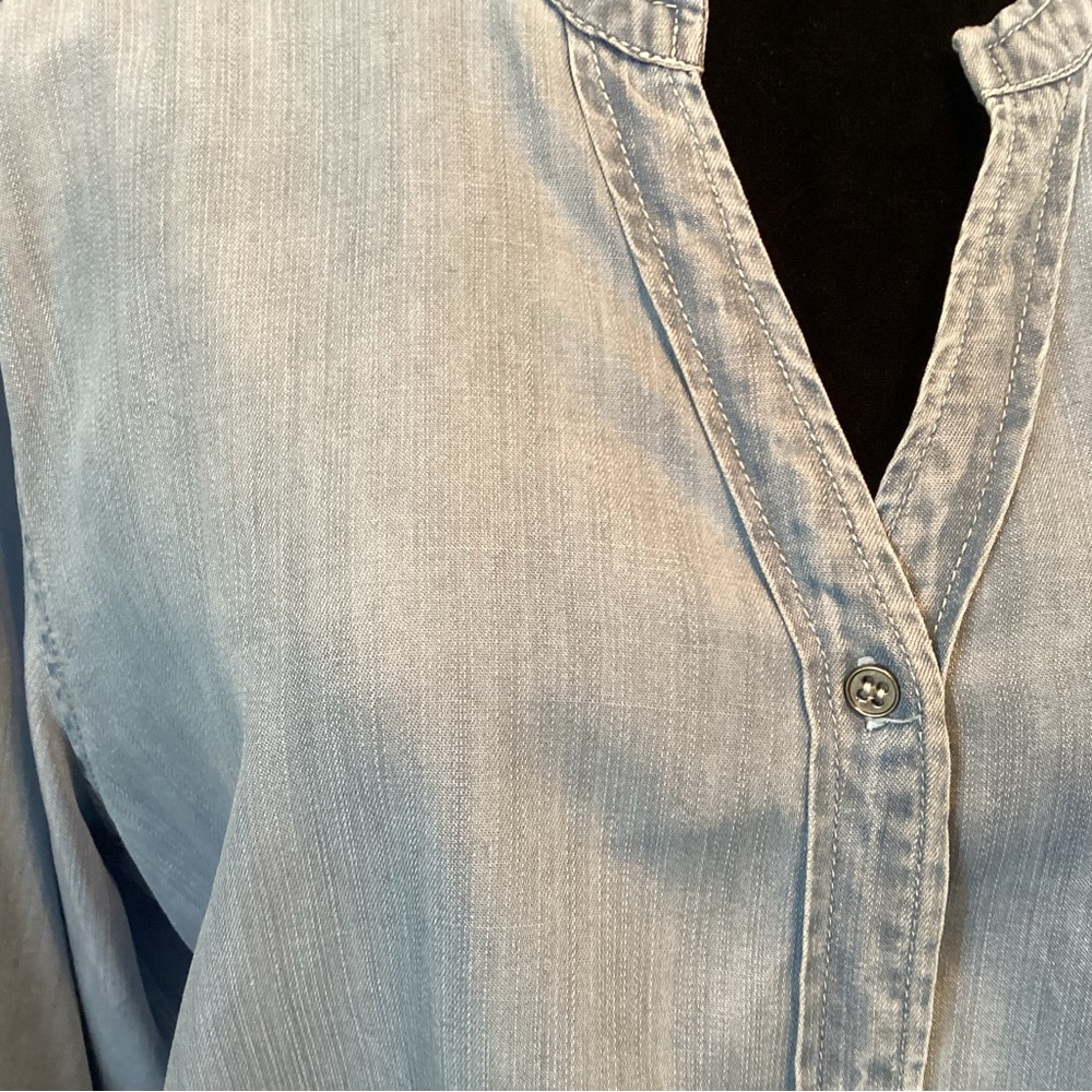 Hester & Orchard Light Blue Denim Top - Picture 4 of 5